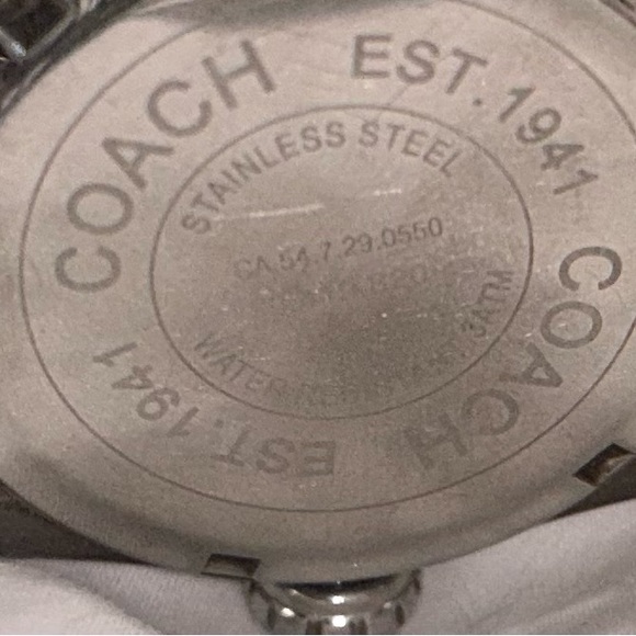 BEAUTIFUL WOMENS —COACH —WATCH - Picture 5 of 11